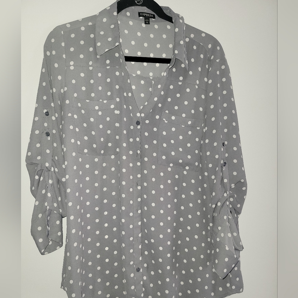 Express Gray Buttoned Top with Notched Collar and Puff Sleeves